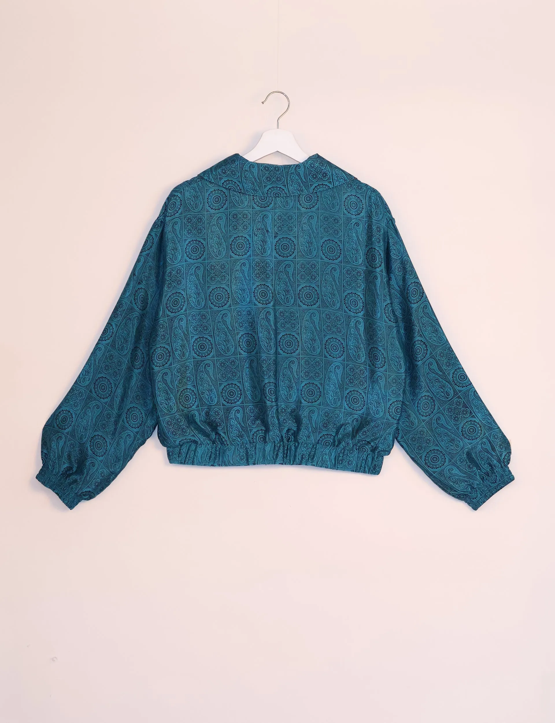 BOMBER JACKET