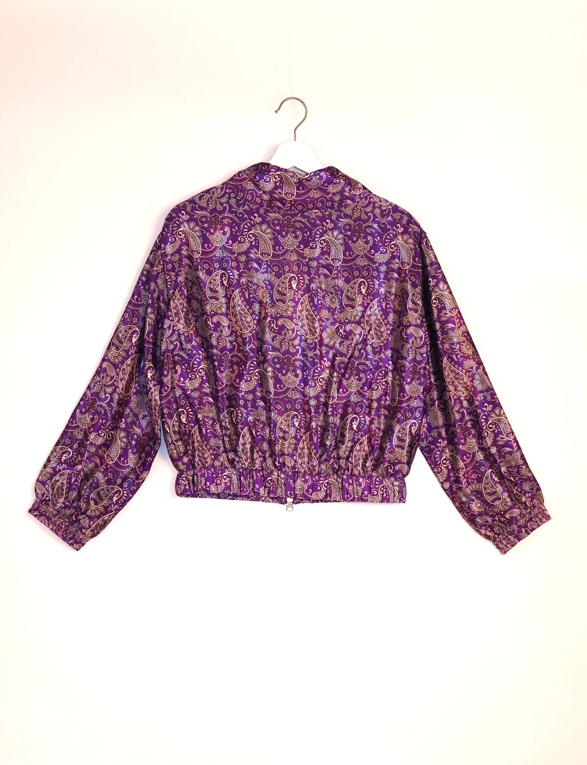 BOMBER JACKET