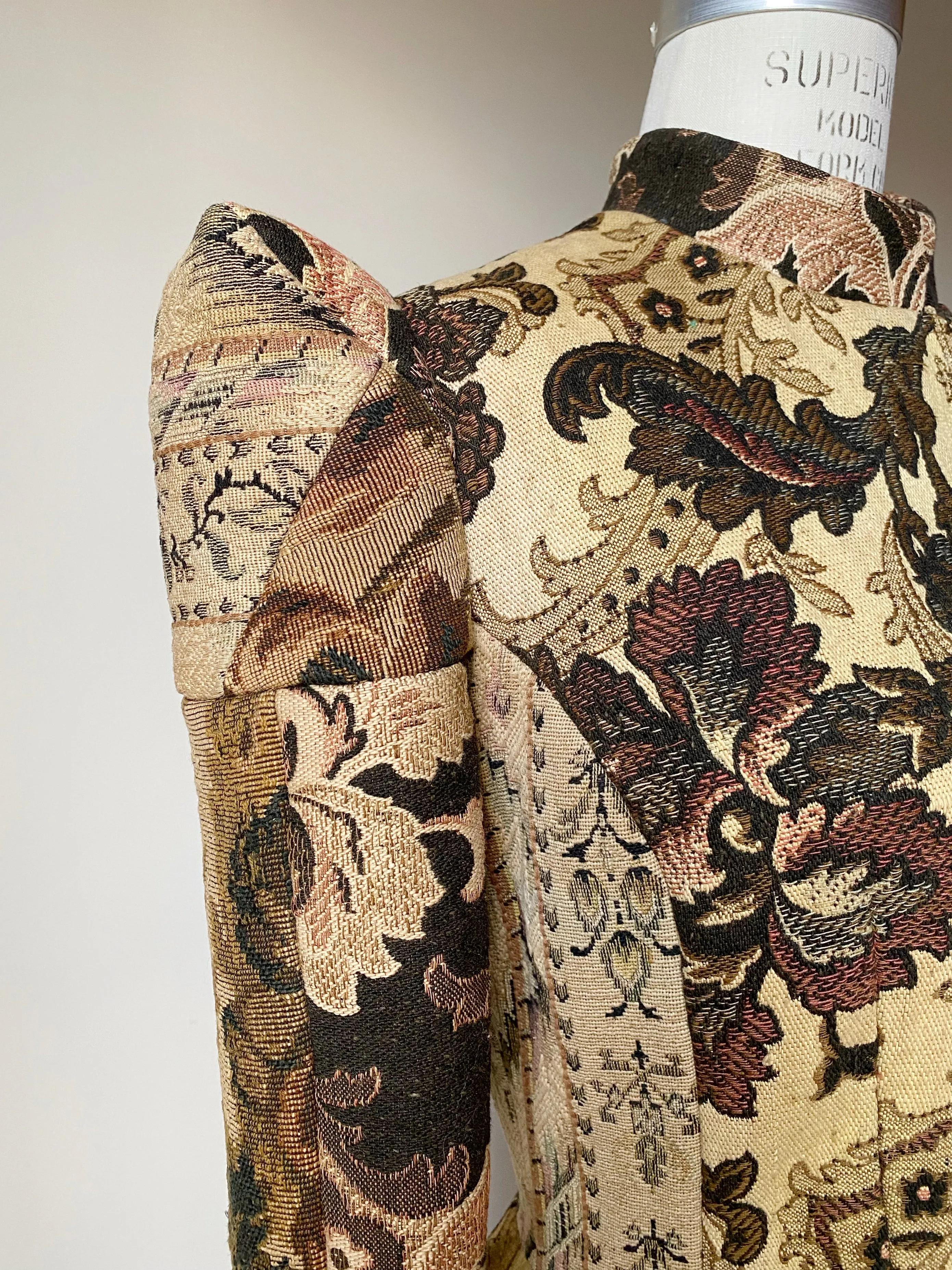 catherine coat-merrickville tunnel coat