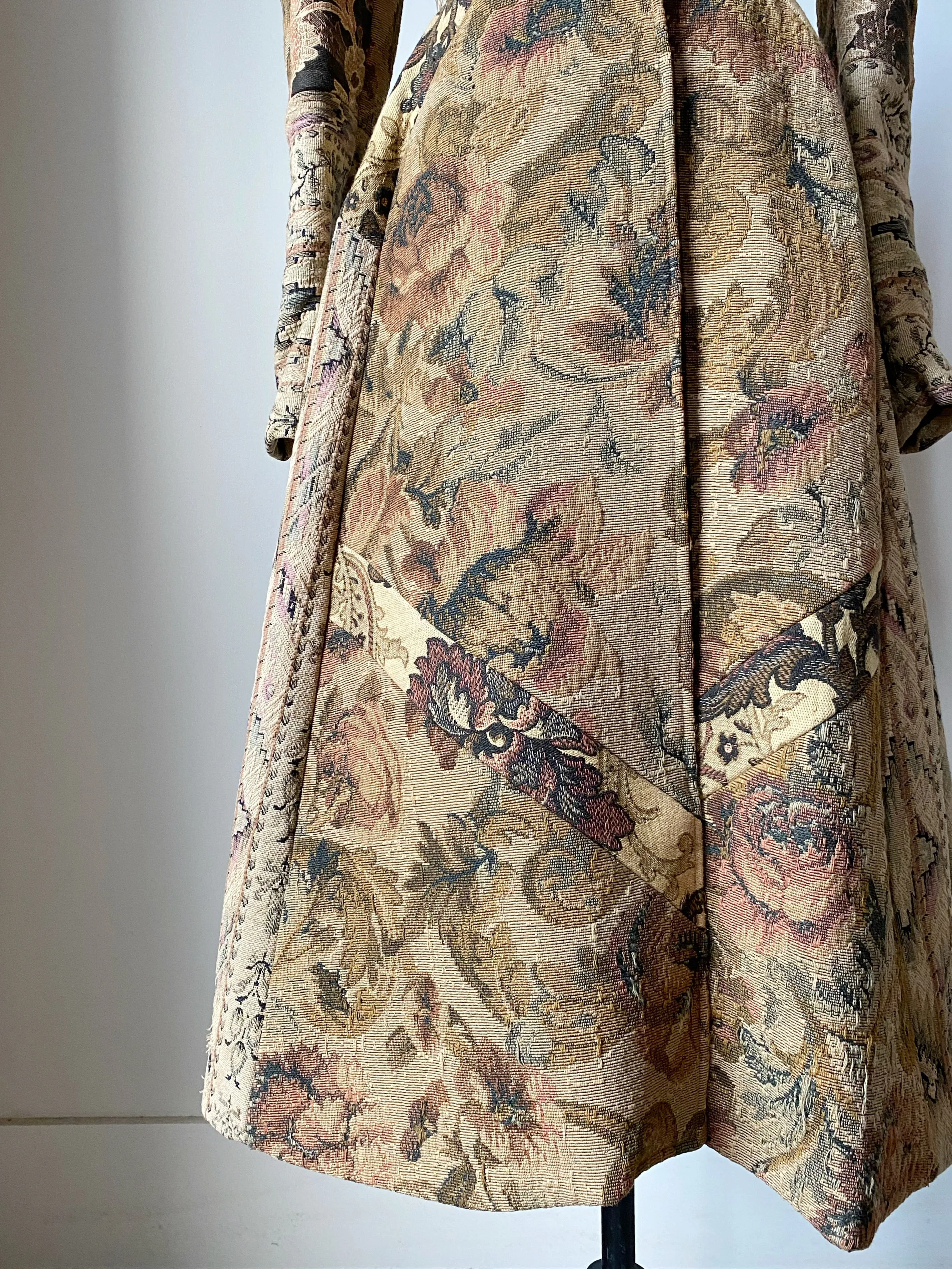 catherine coat-merrickville tunnel coat