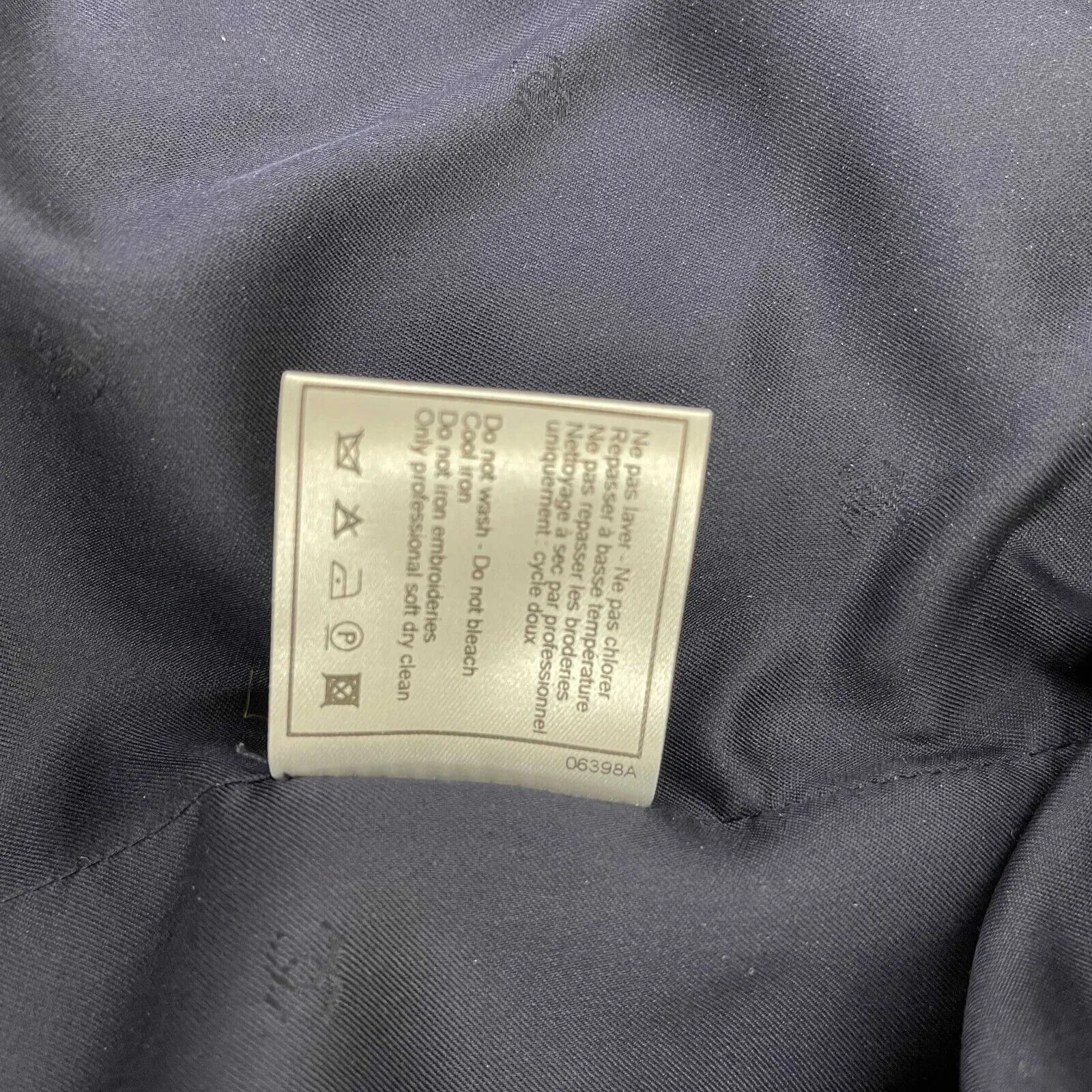 CHANEL - 97A VINTAGE Collectors Navy Popcorn Jacket 36 US 4 Coat Blazer