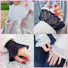 Lace Wrist Cuff