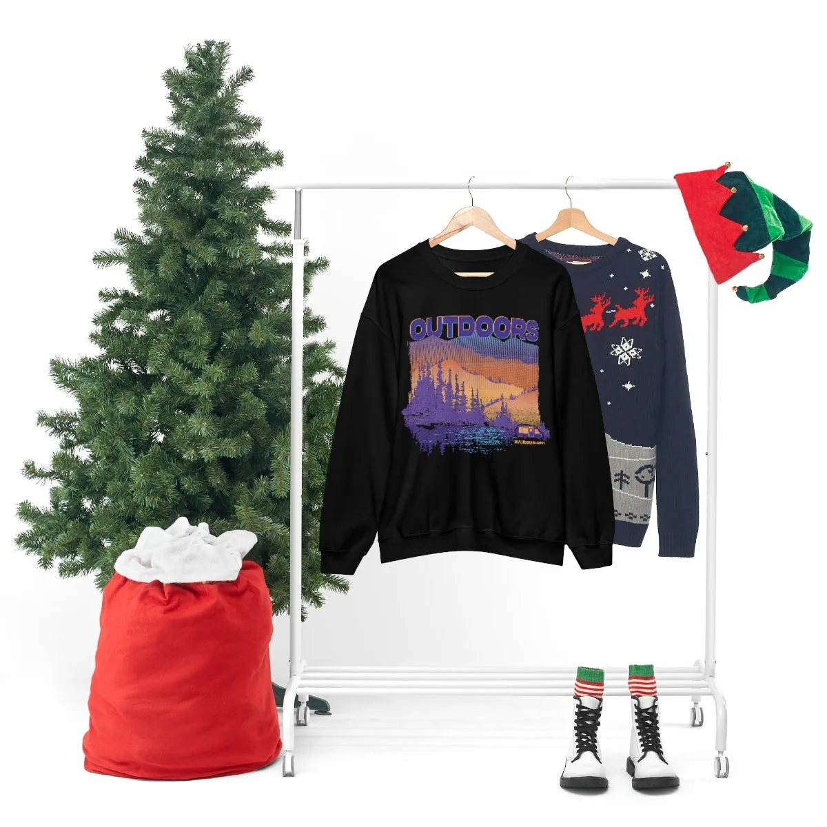 Outdoors Unisex Heavy Blend™ Crewneck Sweatshirt - Black, Forest Green, Dark Heather, Navy