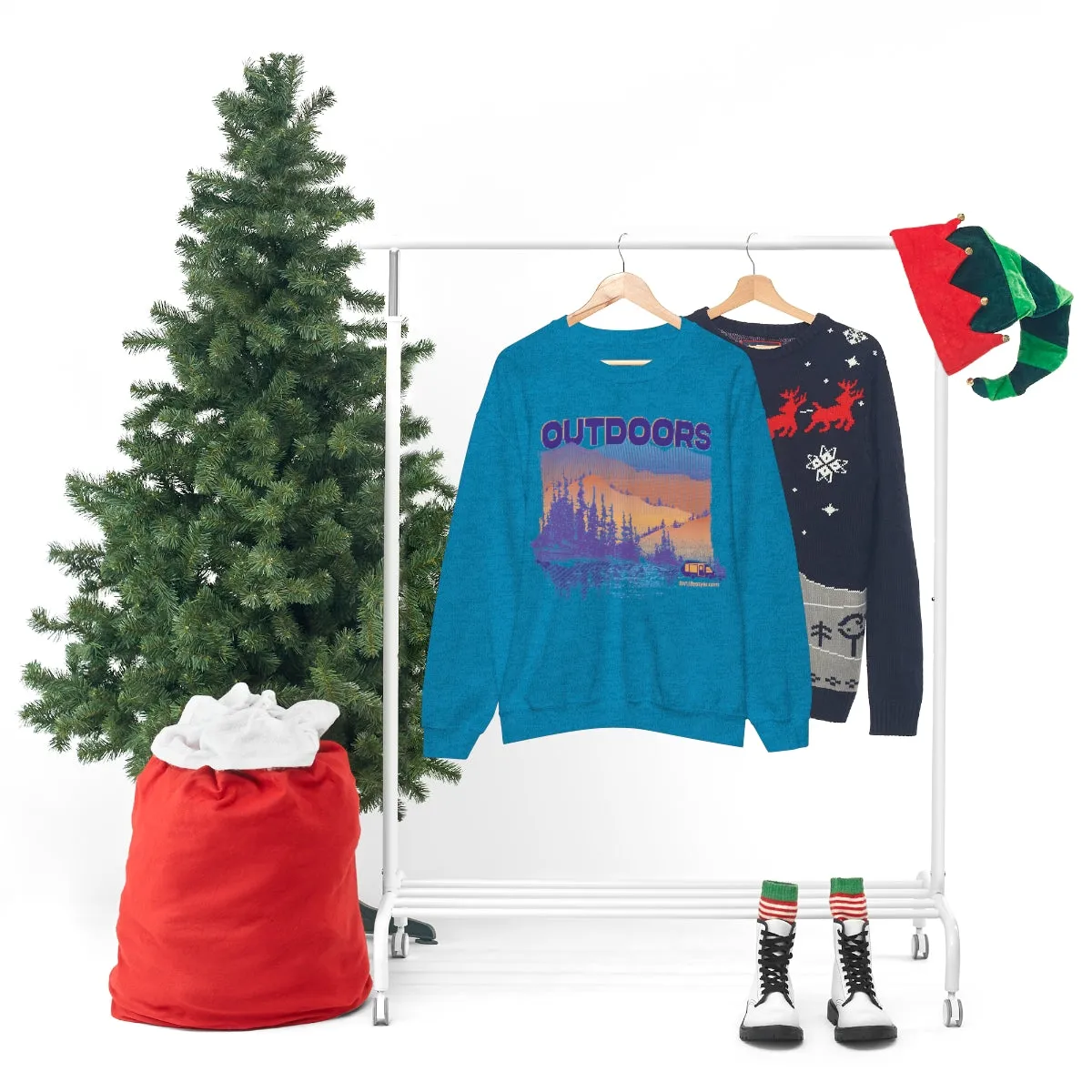 Outdoors Unisex Heavy Blend™ Crewneck Sweatshirt - Black, Forest Green, Dark Heather, Navy