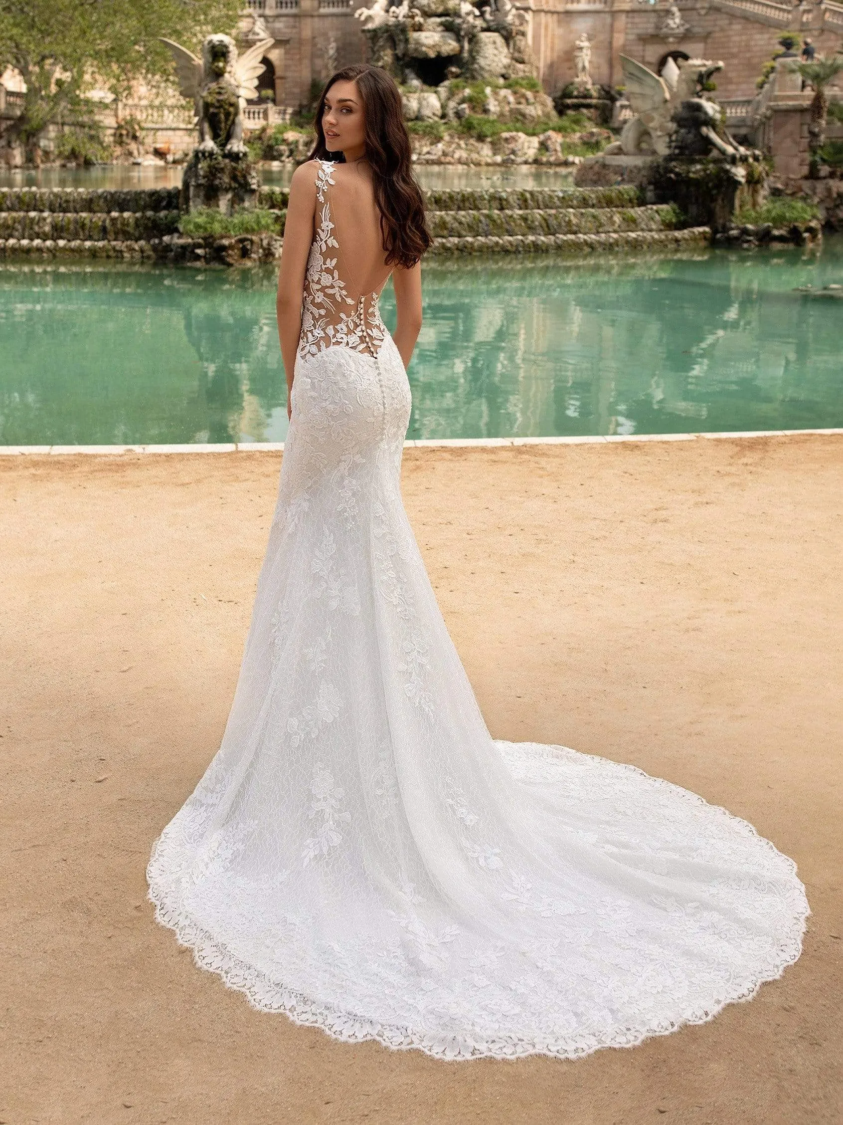 Pronovias: Morocco