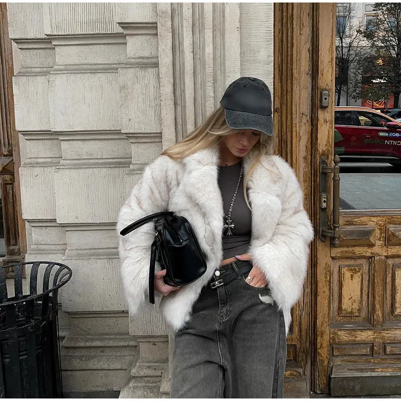 Women Autumn Winter Solid Fluffy Faux Fur Thick Coat Elegant Lapel Long Sleeves Short Overcoats 2024 New Warm Street Outerwear