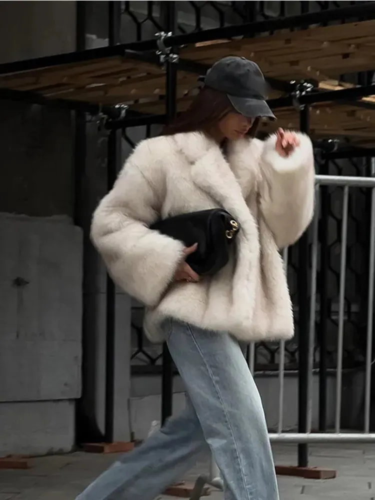 Women Autumn Winter Solid Fluffy Faux Fur Thick Coat Elegant Lapel Long Sleeves Short Overcoats 2024 New Warm Street Outerwear