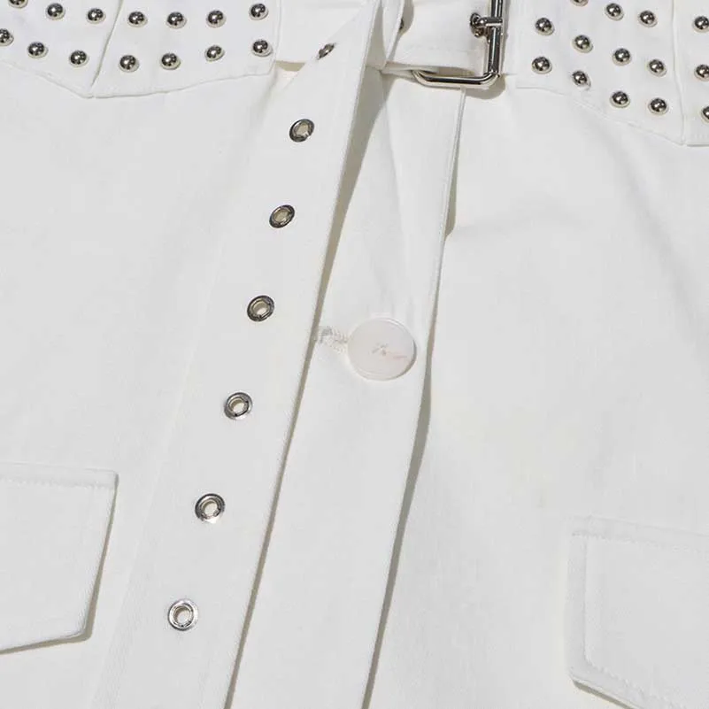 Women's Spliced Button Belt Blazer in White